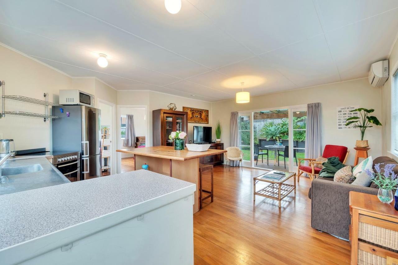 Sunny & Cozy Home Near Western Springs Auckland Eksteriør billede